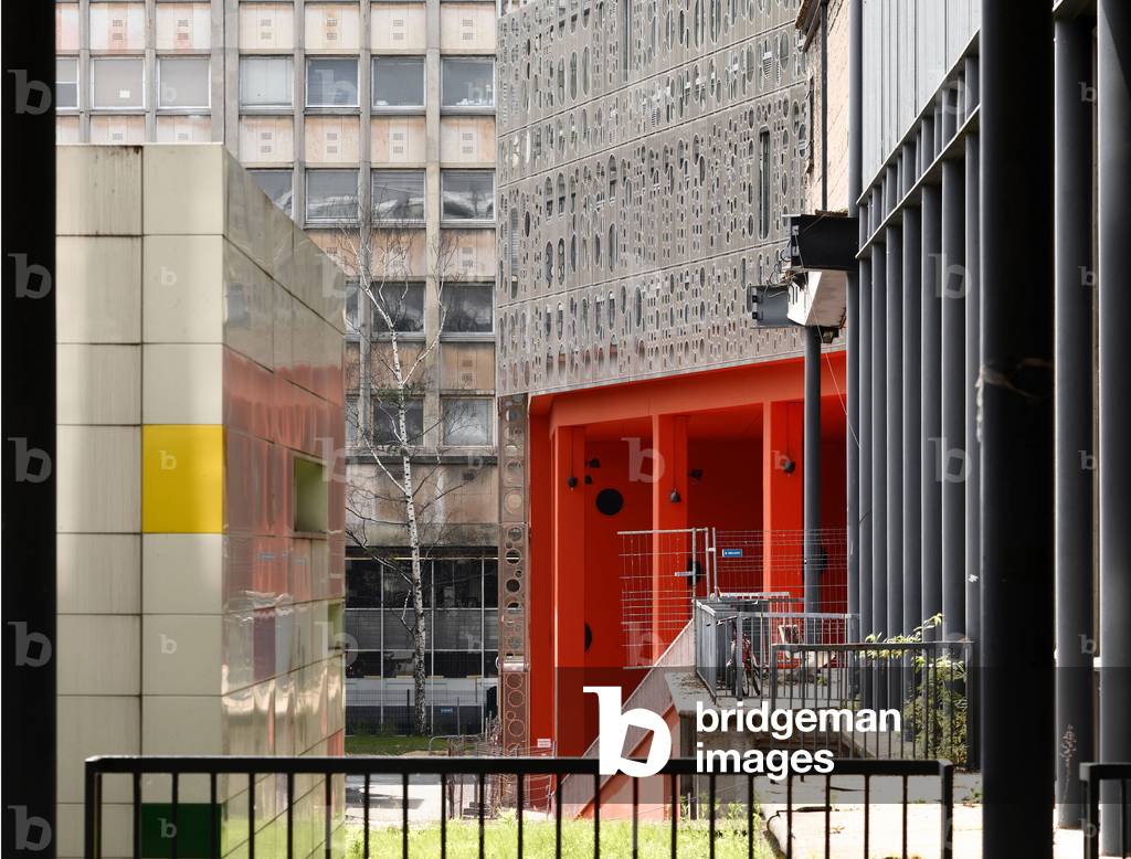 L'Atrium de Jussieu, Pole scientifique, Paris 5th arrondissement. Architects Peripheriques, Anne Francoise Jumeau and Emmanuelle Marin and David Trottin, 2002- 2006.