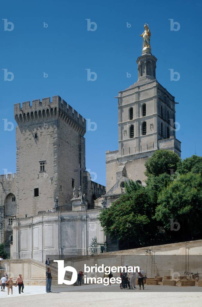La Cite des Popes, in Avignon (Vaucluse). In 1309, under Pope Clement V (ex archeveque of Bordeaux), Avignon became the residence of the popes, already possessing the countat Venaissin. In total, nine popes, including two schismatics, will succeed in the Popes' Palace and enrich it throughout the pontificates. Both fortress and palace, the papal residence was built between 1334 and 1363. For nearly a century it will be the seat of the Christian of the West. Seven popes and two anti popes succeeded.