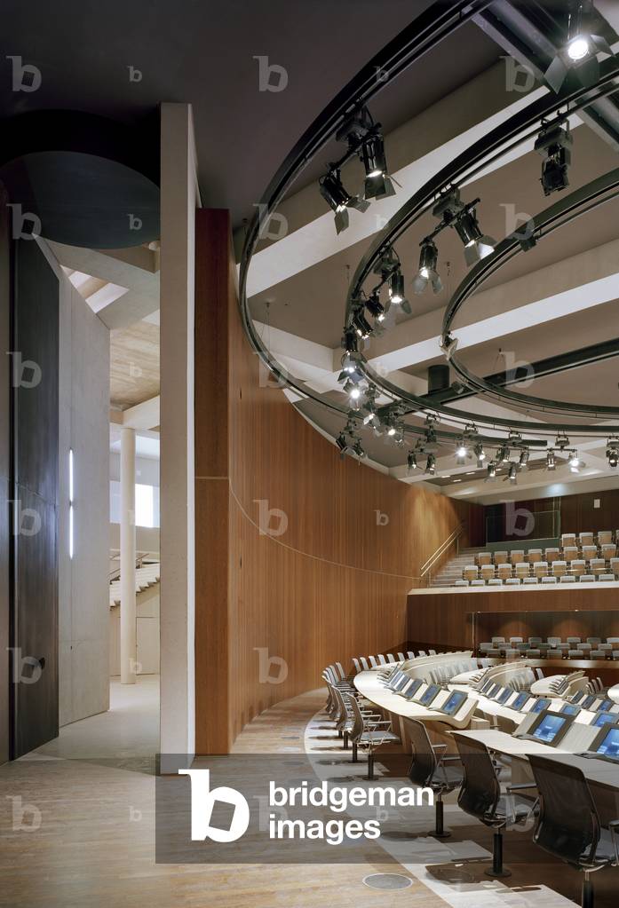 The extension of the town hall of Marseille (Bouches du Rhone). Architect Franck Hammoutene, 2006.