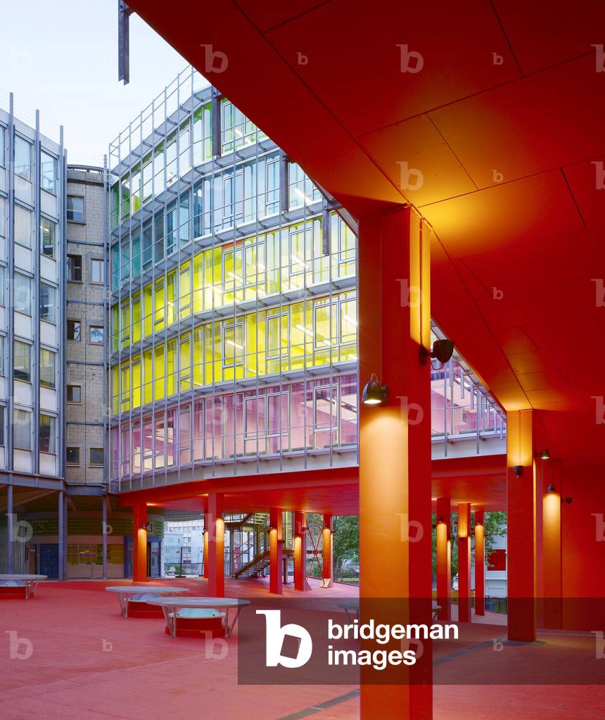 L'Atrium de Jussieu, Pole scientifique, Paris 5th arrondissement. Architects Peripheriques, Anne Francoise Jumeau and Emmanuelle Marin and David Trottin, 2002- 2006.