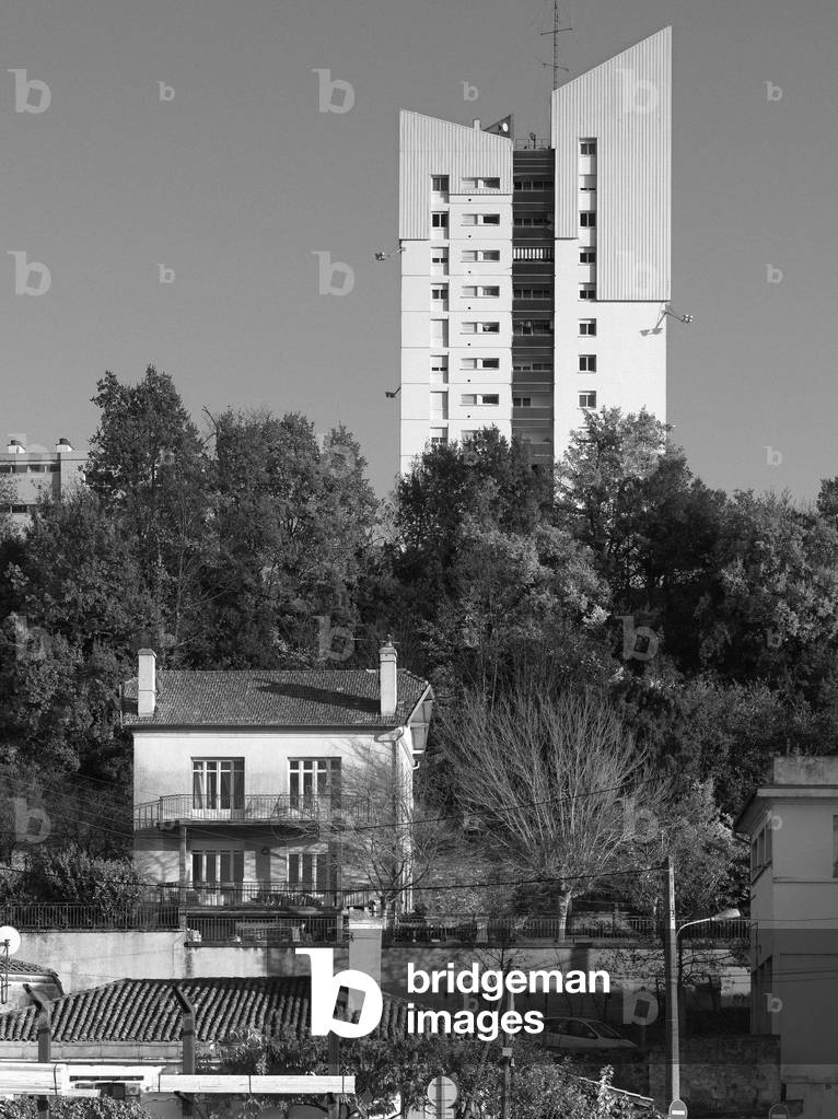 Lormont in Gironde. Photography from In Situ, edition le Bord de l'Eau, March 2008.