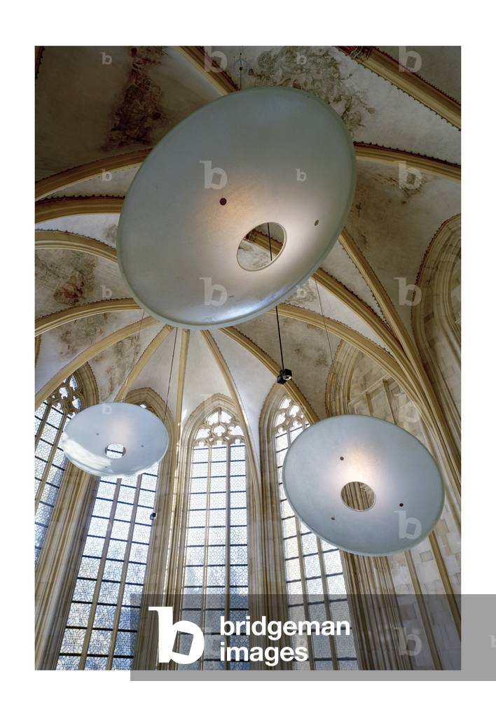 The hotel Kruisheren in Maastricht, Netherlands (Netherlands) realized by Satijn more architects and Vos interieur Mapertuus in 2005. Photography 15/03/06. In the heart of the historic centre of Maastricht, the 15th century Kruisherenklooster was inaugurated as a hotel in May 2005. In a very contemporary and innovative style and furniture by the Dutch interior architect Henk Vos (Maupertuus) and the famous lighting architect Ingo Maurer.