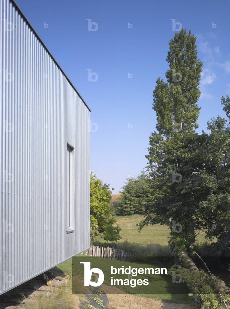 La Maison 265 in Langueux, Cotes d'Armor, Brittany, France. Architecture of Nunc architects, Valerie Huicq, Veronique Stephan and Pierre Beout, 2005. Photography 10/08/06