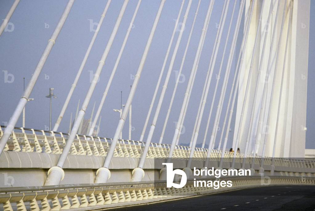 Bridge Felipe II (Felipe 2) in Barcelona, Spain. Architecture of Santiago Calatrava, 1992. Photography 1992.