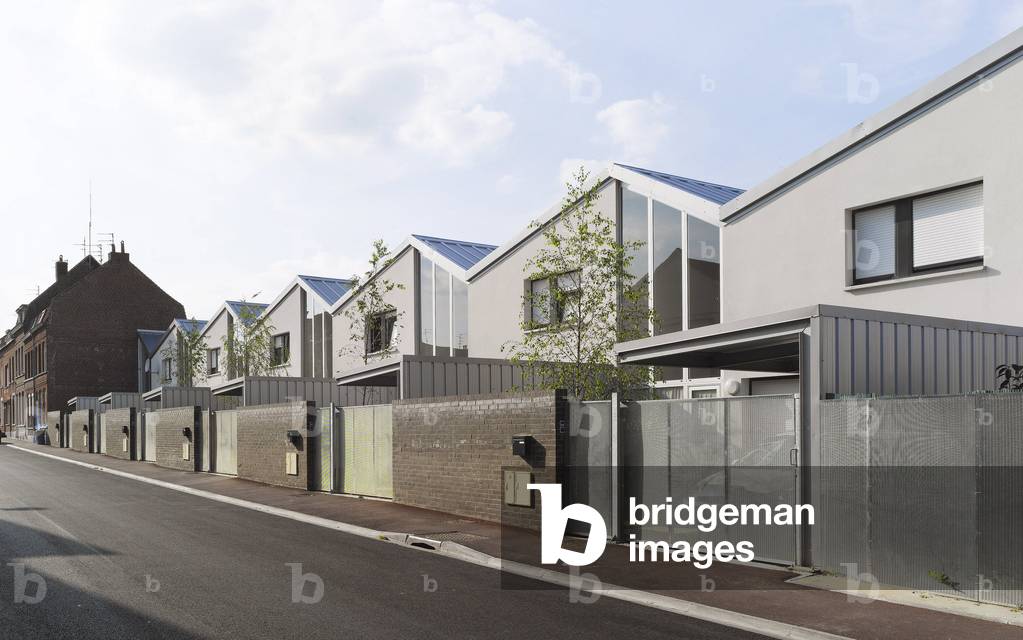 Townhouse, Rue d'Alsace, Tourcoing, Nord, Nord Pas De Calais (Nord-Pas-De-Calais), France. Architecture by Philippe Dubus, 2005-2006. Photography 20/09/07