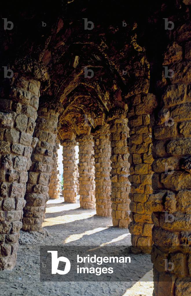 Parc Guell, Montana Pelada in Barcelona (Spain). Realisation 1903, architect Antoni Gaudi i Cornet (1852-1926).