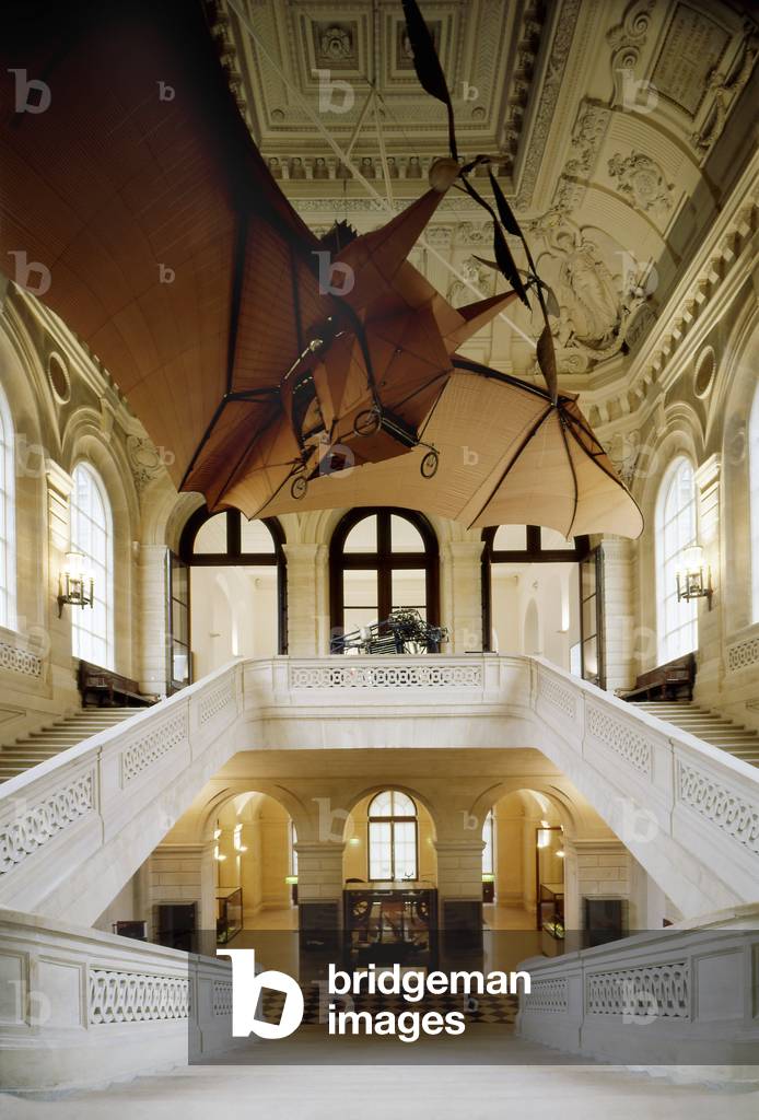 Renovation of the Musee des Arts et Metiers, 292 rue Saint Martin in Paris 75003. Architect Andrea Bruno, 2000. Photography 2000.