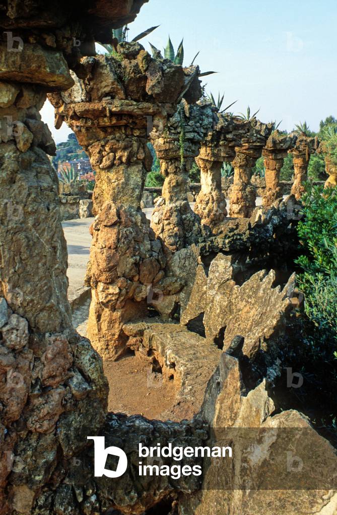 Parc Guell, Montana Pelada in Barcelona (Spain). Realisation 1903, architect Antoni Gaudi i Cornet (1852-1926).