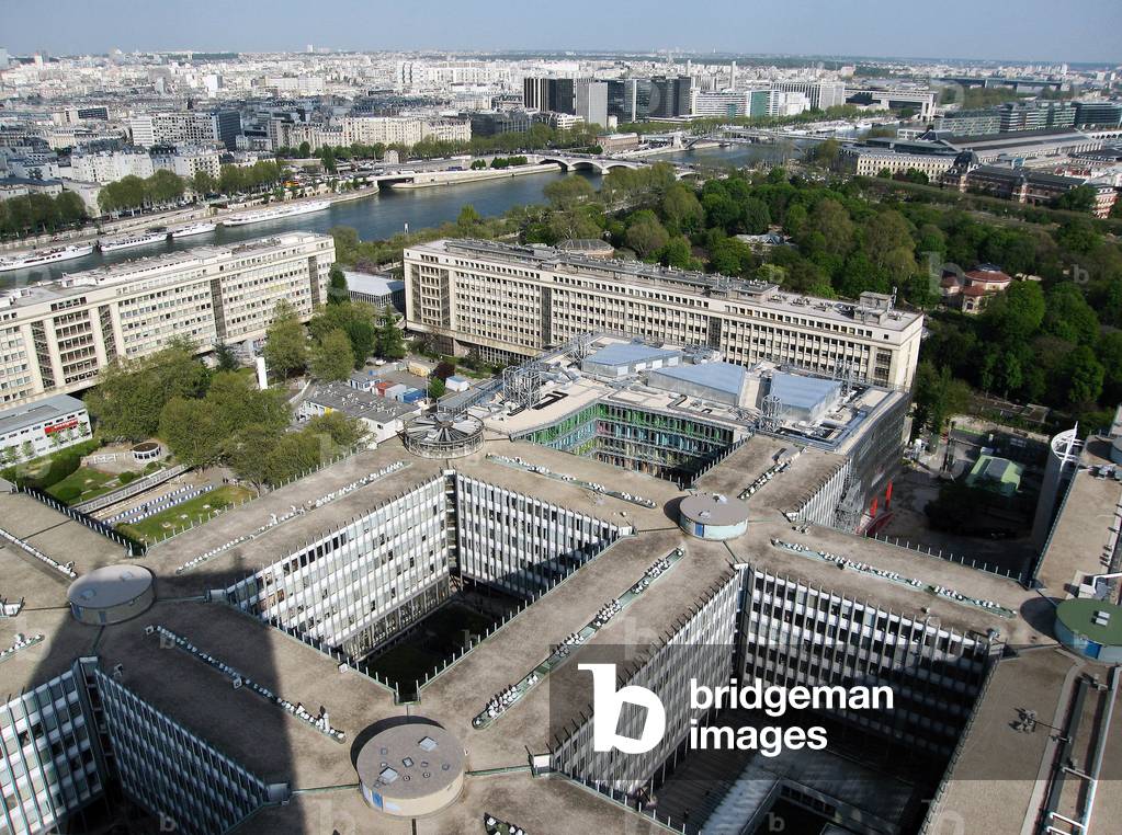 L'Atrium de Jussieu, Pole scientifique, Paris 5th arrondissement. Architects Peripheriques, Anne Francoise Jumeau and Emmanuelle Marin and David Trottin, 2002- 2006.