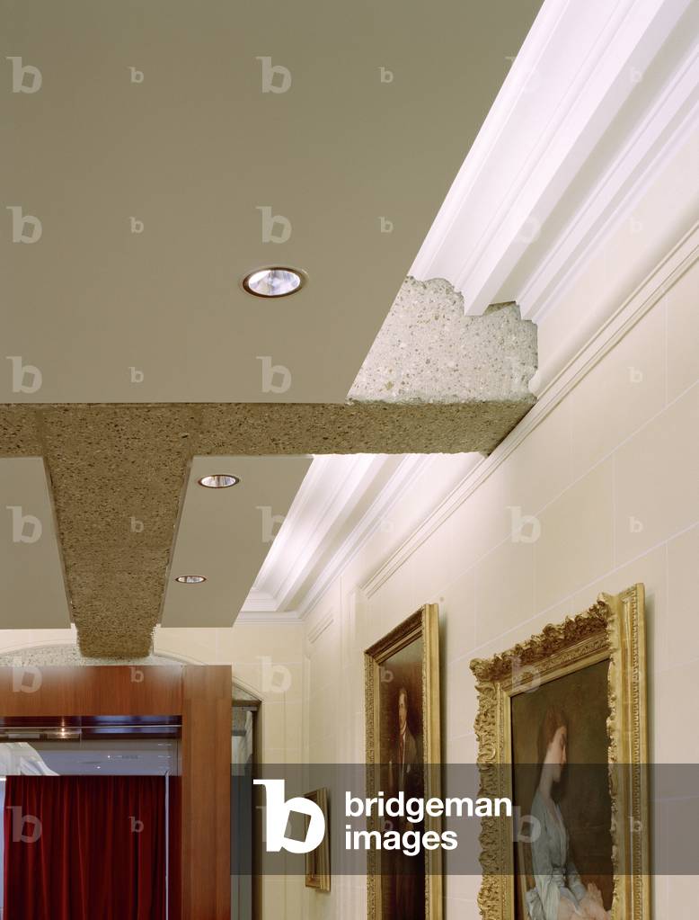 L'hotel de Sers, 41 Avenue Pierre Premier de Serbian, Paris 8, France. Architecture by Vidalenc Architects, 2004.