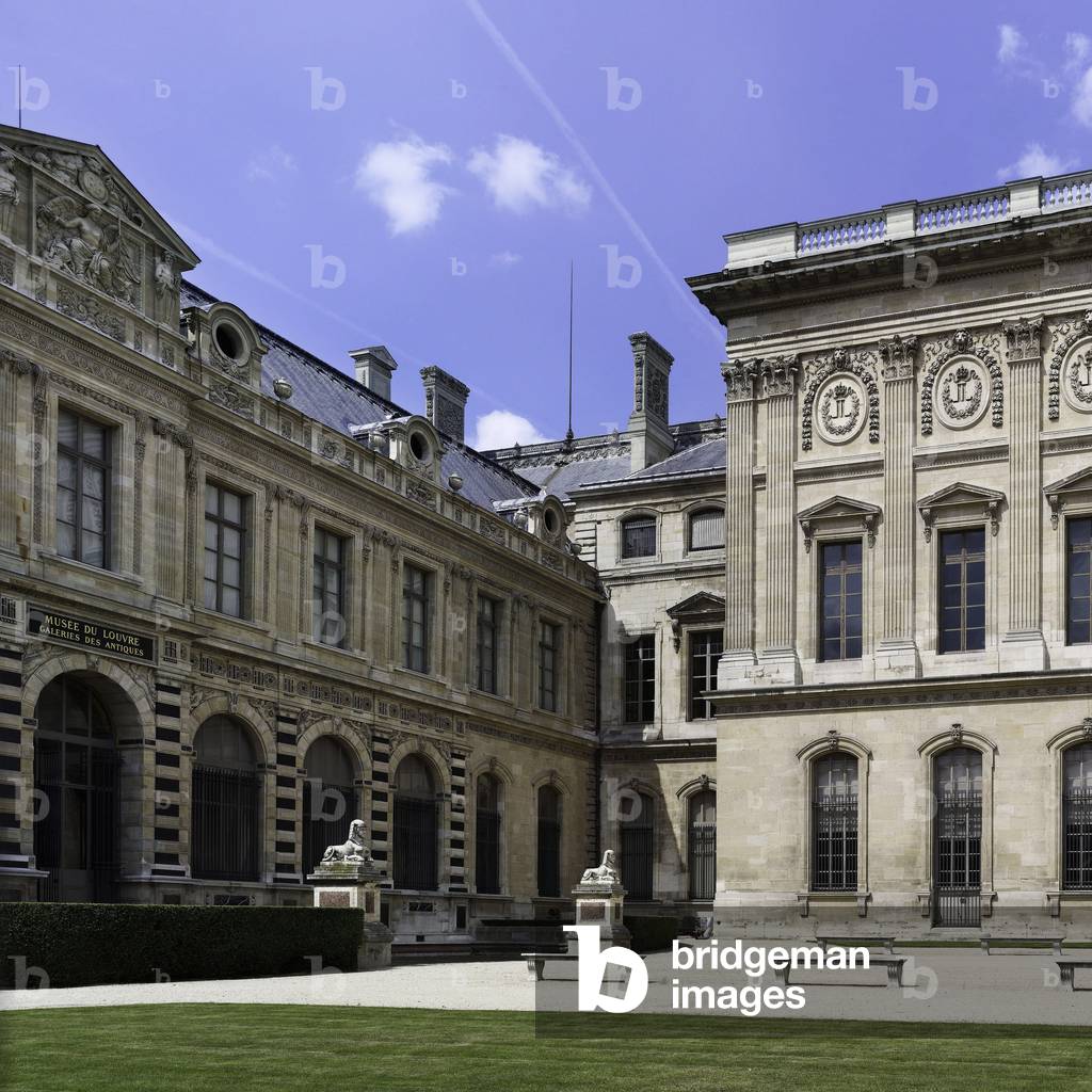 The Louvre Museum, Grand Louvre, Rue de Rivoli and Quai des Tuileries, Paris 75001. Architecture of Leoh Ming Pei in association with Michel Macary and Jean-Michel Wilmotte, 1983-2001. Photography 17/06/08