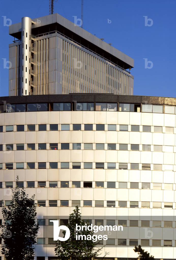 Maison de la Radio, 116 avenue du President Kennedy, Paris 16. Architecture by Henry Bernard, 1953-1963. The construction was decided by General de Gaulle as “the sign of the organization, concentration and cohesion” of radio and television.