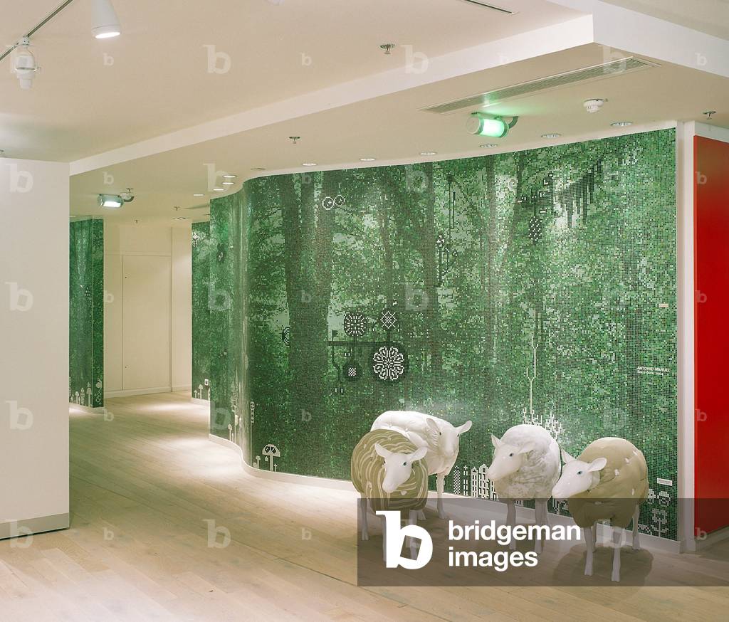 Les Galeries Lafayette, 40 Boulevard Haussmann, Paris 9. Architecture by Jean-Jacques Ory, Saguez and Partners.