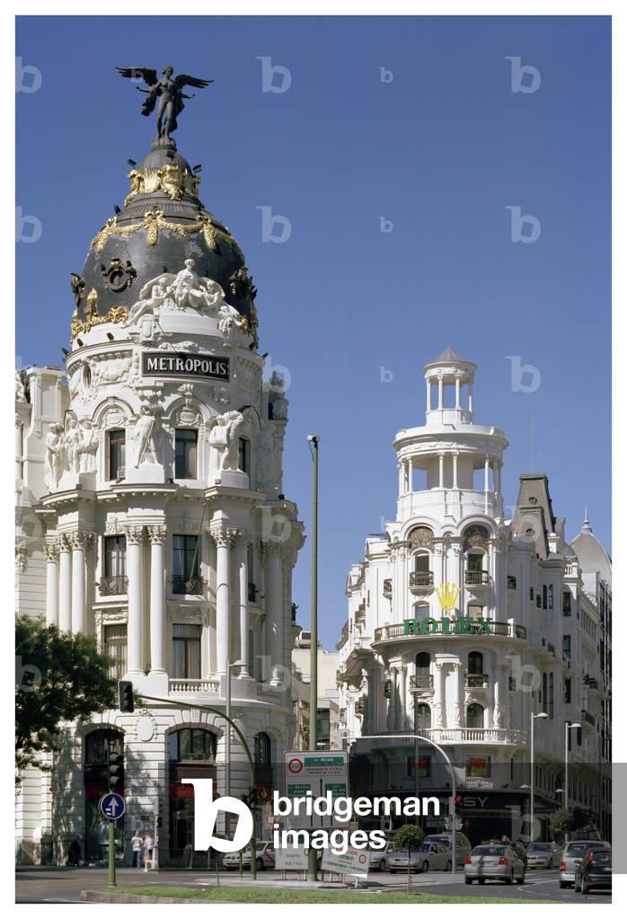 The Metropolis building in Madrid (Spain), at the intersection of Calle Gran Via and Calle de Incala. Building realized in 1905 by Jules (1842-1037) and Raymond February. Photography 22/09/2005.