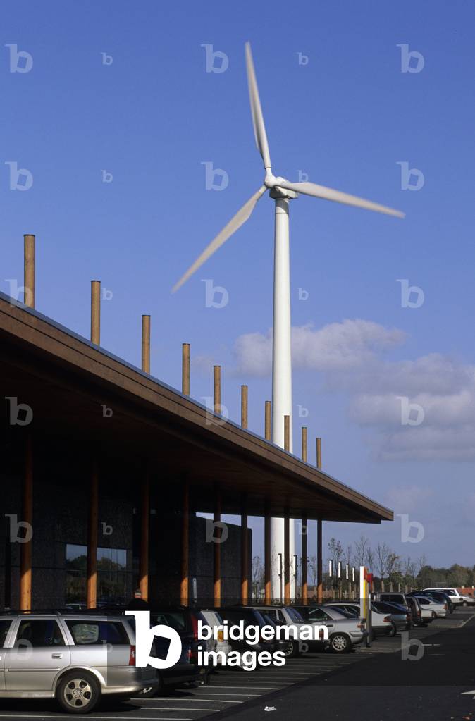 Wind turbines on the motorway area of the Bay of Somme, Sailly-Flibeaucourt (Sailly-Flibeaucourt), Picardie, France, 1999. Photography 25/05/99