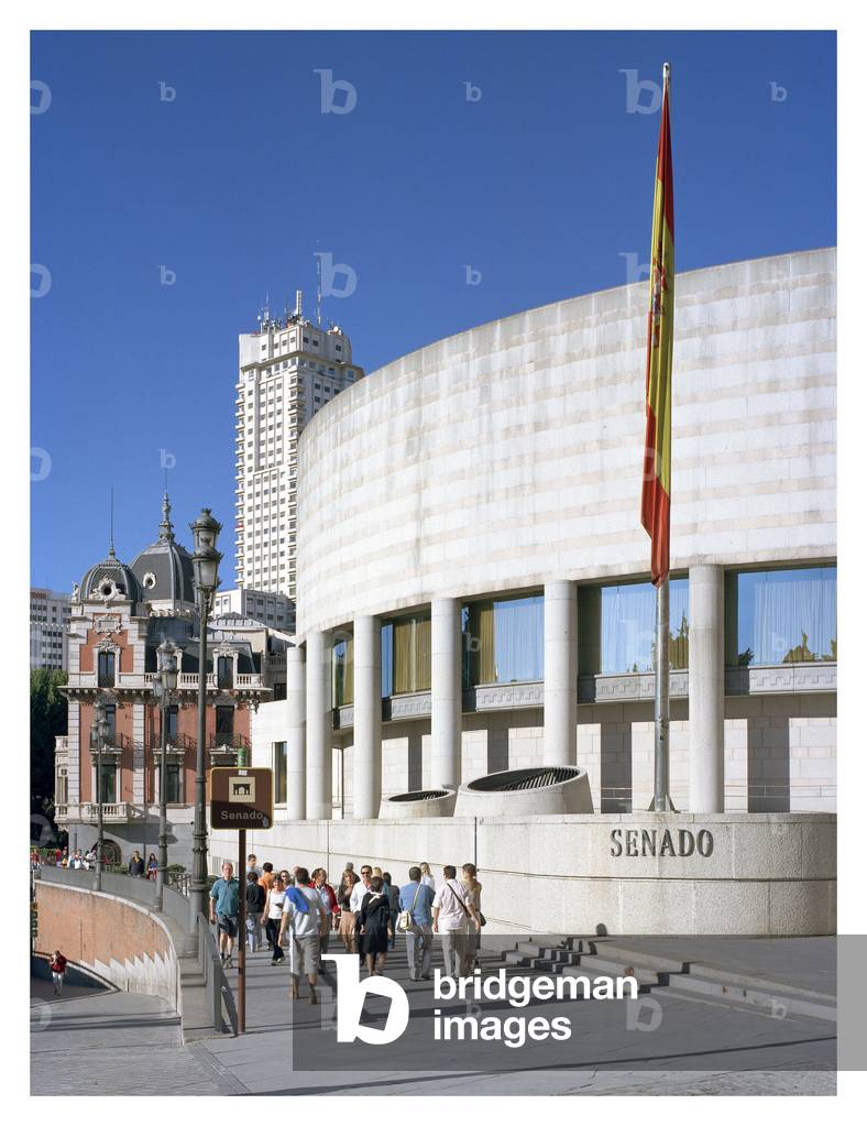 The Senators' Palace, Calle de Bailen, Madrid (Spain). In the end, the Spanish Steps. Photography 22/09/2005