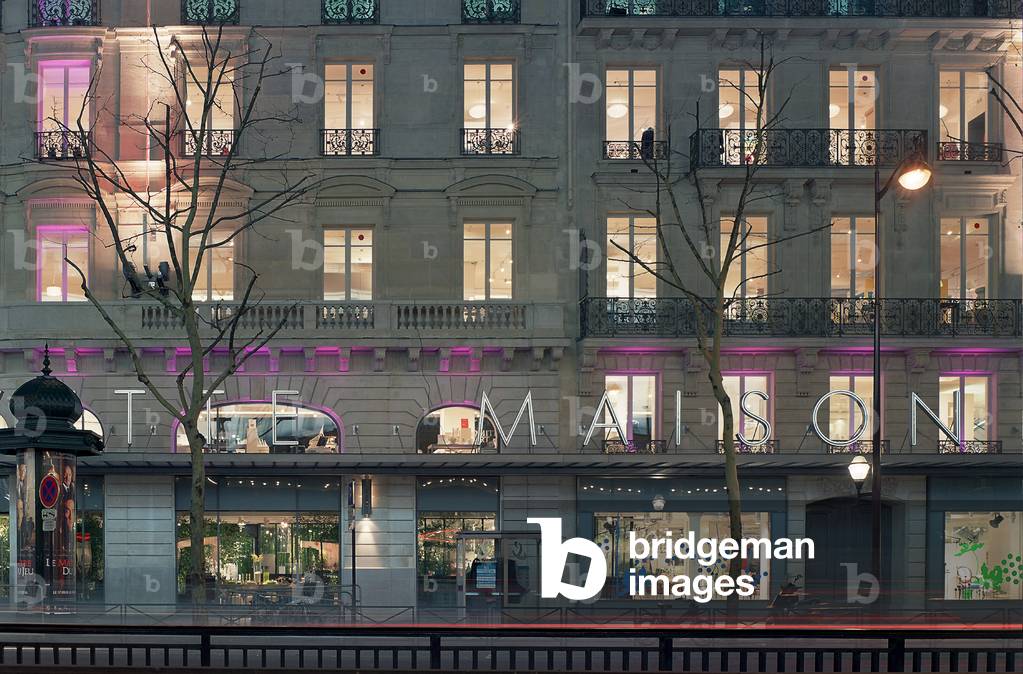 Les Galeries Lafayette, 40 Boulevard Haussmann, Paris 9. Architecture by Jean-Jacques Ory, Saguez and Partners.