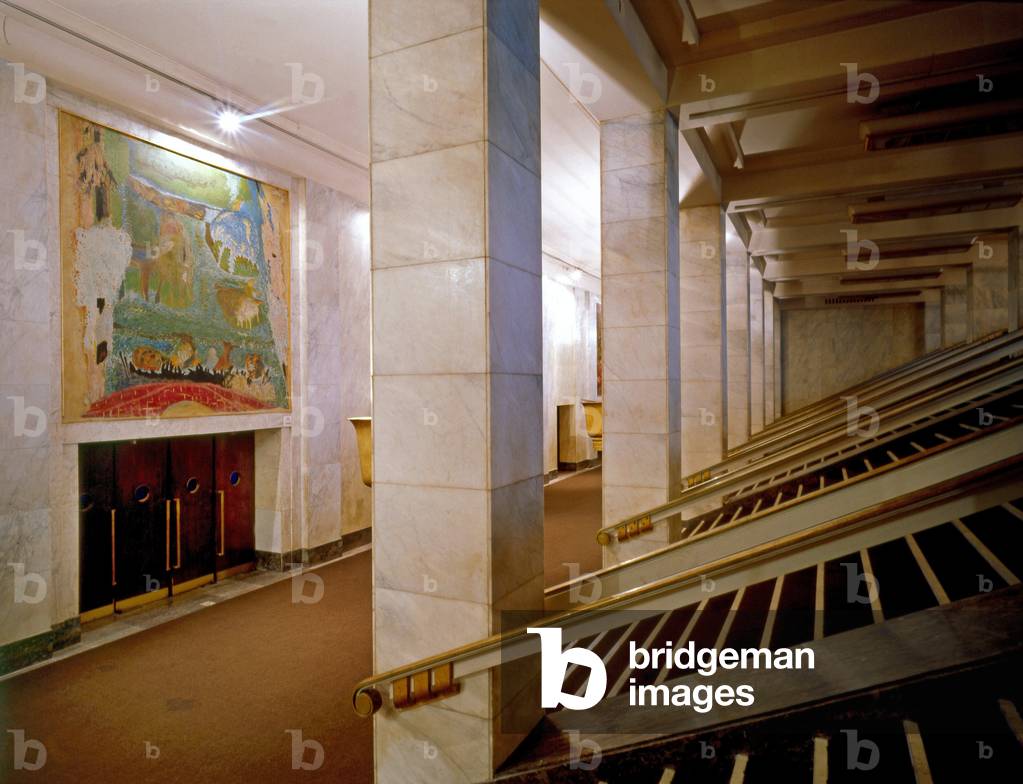 The National Theatre of Chaillot, Paris 16th arrondissement. Architects Leon Azema (1888-1978), Jacques Carlu (1890-1976) and Louis-Hippolyte (Louis Hippolyte) Boileau (1878-1948), 1937. The works of the foyer are entrusted to Louis Sue and Gustave Jaulmes, both teams having been laureates of the interior design competition. Photography 10/01/01.