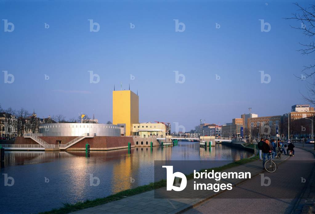 Museum of Design in Groningen, Netherlands. Architects: Alessandro Mendini, Michele de Lucchi, Coop Himmelblau and Philippe Starck, 1985-1995. Photography 1995
