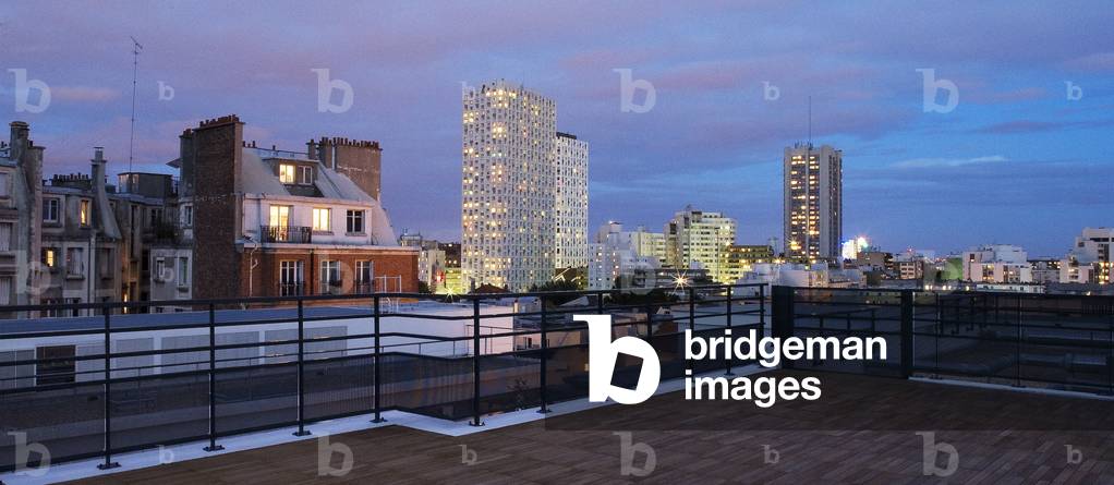 Le Mama Shelter, Philippe Starck hotel, 109 rue de Bagnolet, 75020 Paris. Architecture by Roland Castro for the exterior and Philippe Starck for the interior, 2008. Imagine by the family Trigano (founder of Club Med) and Cyril Aouizerate, philosopher, MAMA SHELTER hotel of 172 rooms, was designed by Philippe Starck. Photography 08/09/08.
