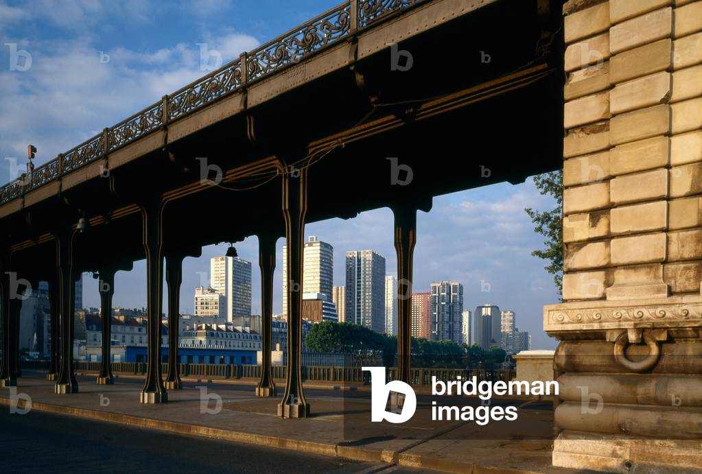 Pont de Bir Hakeim Paris 15th arrondissement. Ex Passy Viaduct, renamed since 1949, the Bir Hakeim Bridge (Bir-Hakeim) is one of the most beautiful sites of metallic architecture, measuring 237 metres, this bridge has the particularity of being at the same time metropolitan, automobile and pedestrian. Construction 1903-1905, architects Louis Biette (1860-1939) and Jean Camille Formige (1845-1926).