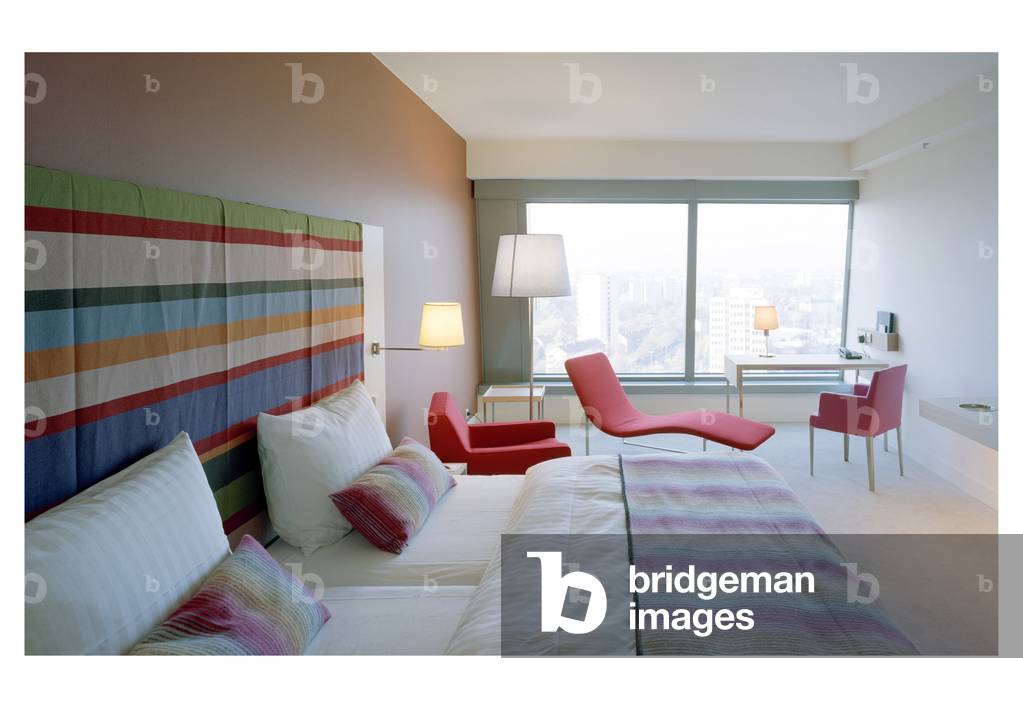 Hotel Radisson SAS Frankfurt, Germany. Architecture by John Seifert, Adam D. Tihany and Matteo Thun, 2005. Hotel Radisson SAS Frankfurt is designed by John Seifert architects as well as Adam D. Tihany and Matteo Thun for interior architecture. Photography 02/03/06