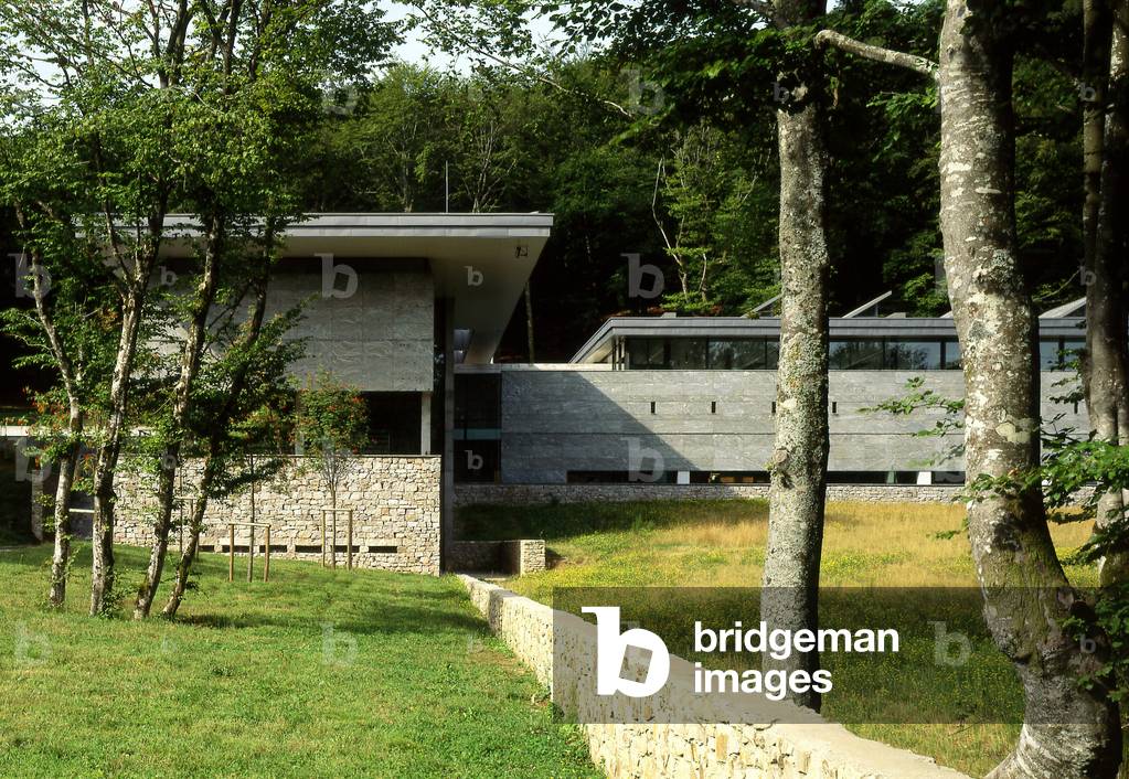 Museum of Celtic Civilization at Mont Beuvray, Saint Leger sous Beuvray (Saone and Loire). Realisation 1996, architect Pierre Louis Faloci. Photography 1996.