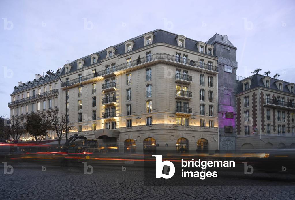 Le Fouquet's Barriere, 46 avenue George V, Paris 8. Architectyre of Edouard Francois, 2003-2006. Photography 13/01/07.