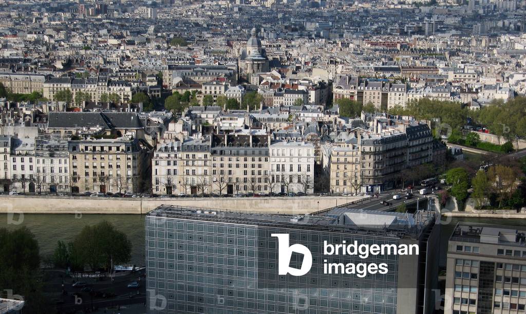 L'Institut du Monde Arabe (IMA), quai d'Orleans Paris 5e, seen from the tower of Jussieu. Photography 18/09/08.
