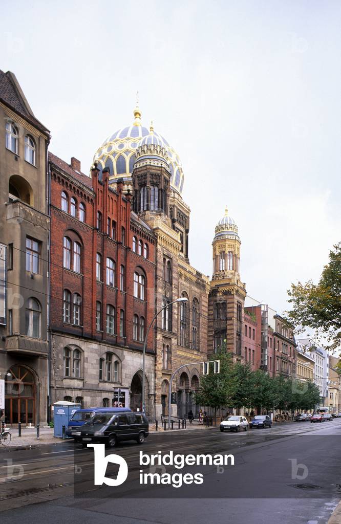 La Nouvelle Synagogue, 30 Oranienburger strasse, qaurtier Mitte in Berlin (Germany). Architects Eduard Knoblauch and Friedrich August Stuler, 1866, reconstruction Bernard Leisering, 1991. Photography 15/10/99.