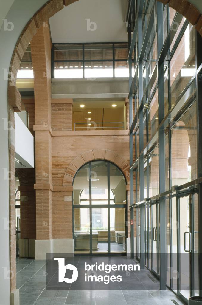 Les Abattoirs, Centre d'art contemporain in Toulouse (Haute Garonne). Architects Antoine Stinco and Remi Papillault, 2000. Photography 2000.