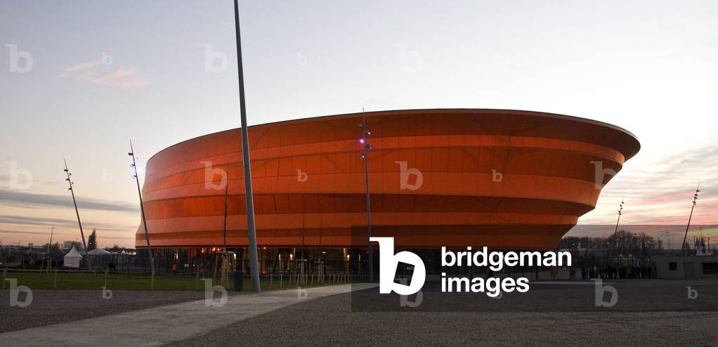 The zenith of Strasbourg. Architecture by Massimiliano Fuksas, 2006-2007. Photography 06/02/08