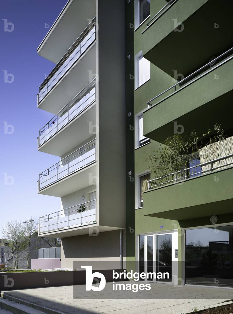 Social housing in Chantepie (Ille et Vilaine). Architect CO-BE architecture and landscape, realisation 2008. Housing with the CERQUAL label (habitat and environment-profile E). Photography 15/04/08.