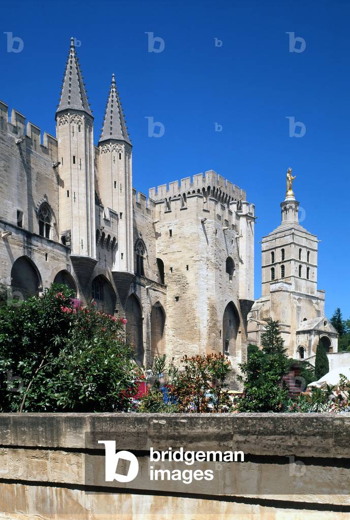 La Cite des Popes, in Avignon (Vaucluse). In 1309, under Pope Clement V (ex archeveque of Bordeaux), Avignon became the residence of the popes, already possessing the countat Venaissin. In total, nine popes, including two schismatics, will succeed in the Popes' Palace and enrich it throughout the pontificates. Both fortress and palace, the papal residence was built between 1334 and 1363. For nearly a century it will be the seat of the Christian of the West. Seven popes and two anti popes succeeded.