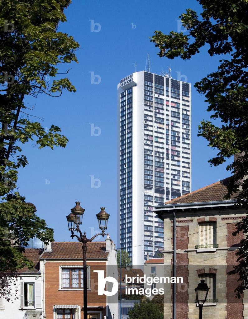 The Defense 2000 Tower, built between 1971 and 1974, is the tallest residential building in France. It comprises 47 floors for 308 apartments, in Puteaux, La Defense (Hauts de Seine). Photography 15/09/08.
