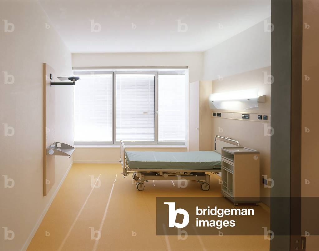 Georges Pompidou Hospital, Paris 75015. Realisation 2000, architect Aymeric Zublena. Photography 2000.