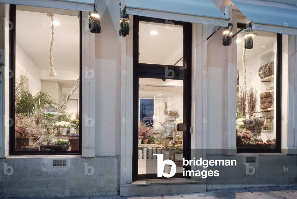 The shop of Christian Tortu, Florist, rue Saint Florentin in Paris 75008. Architecture, 1990. Photography 12/09/90
