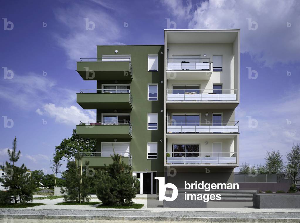 Social housing in Chantepie (Ille et Vilaine). Architect CO-BE architecture and landscape, realisation 2008. Housing with the CERQUAL label (habitat and environment-profile E). Photography 15/04/08.