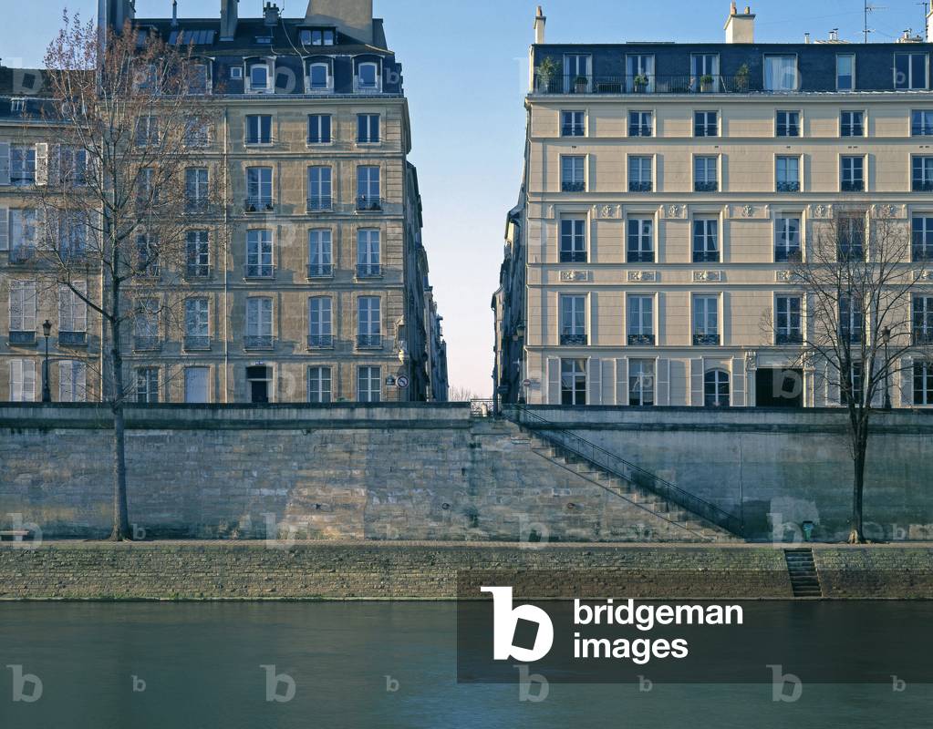 Le quai de Bourbon in Paris.