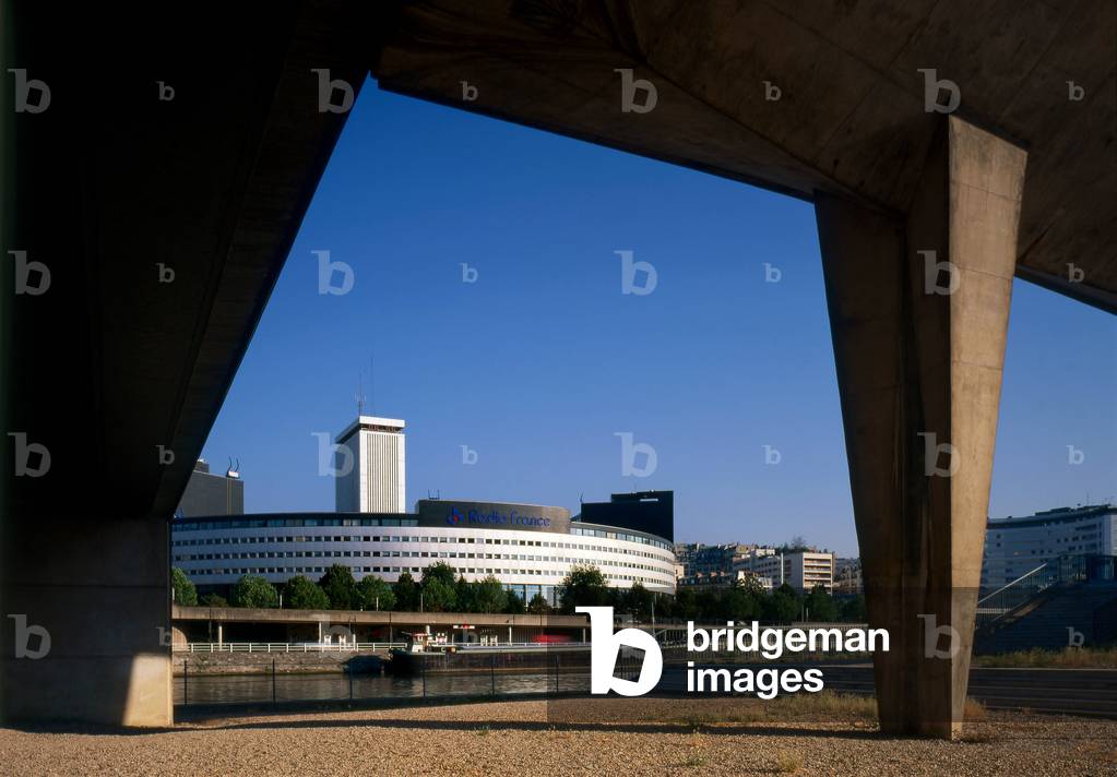 La Maison de la Radio, 116 avenue du President Kennedy, Paris 16th arrondissement. Architect Henry Bernard, 1963. The construction was decided by General de Gaulle as a sign of the organization of the concentration and cohesion of radio and television. The facade is covered with stamped aluminium panels.