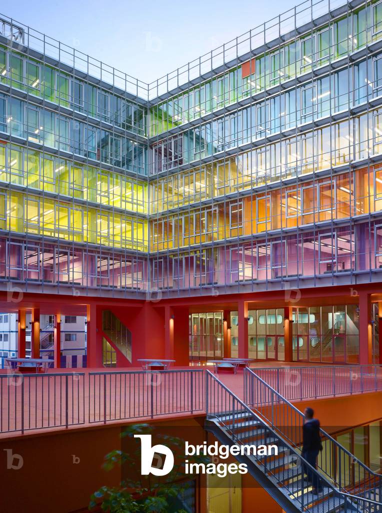 L'Atrium de Jussieu, Pole scientifique, Paris 5th arrondissement. Architects Peripheriques, Anne Francoise Jumeau and Emmanuelle Marin and David Trottin, 2002- 2006.