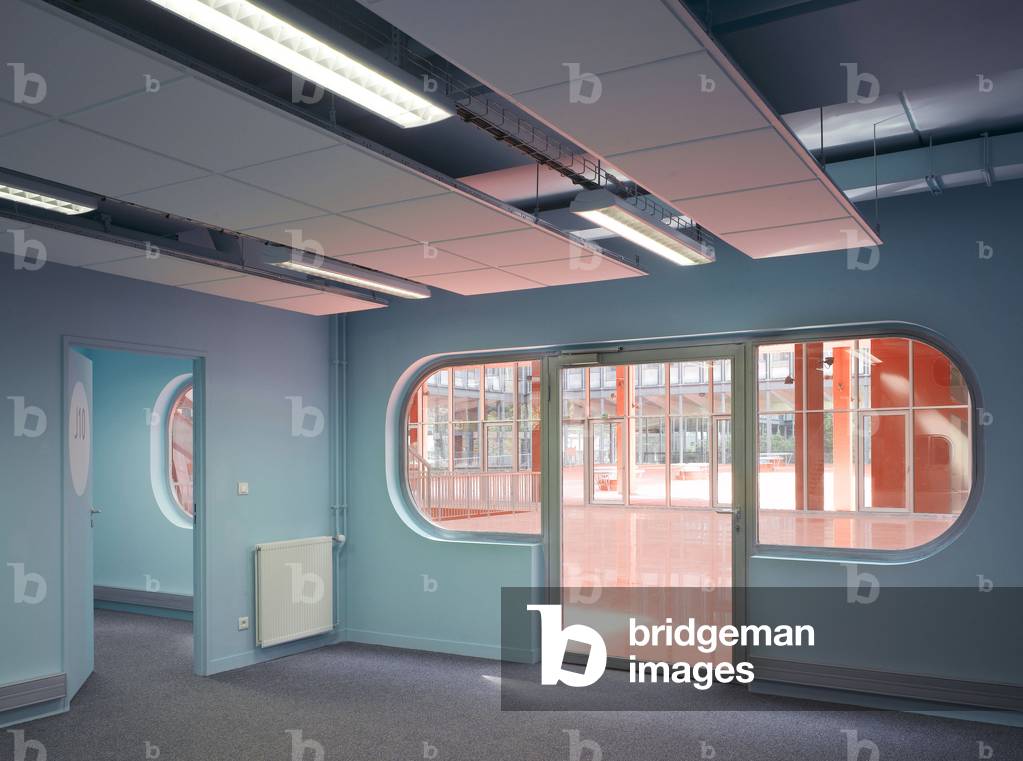 L'Atrium de Jussieu, Pole scientifique, Paris 5th arrondissement. Architects Peripheriques, Anne Francoise Jumeau and Emmanuelle Marin and David Trottin, 2002- 2006.