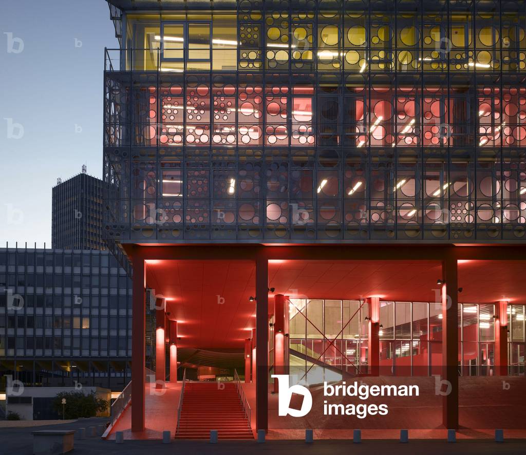L'Atrium de Jussieu, Pole scientifique, Paris 5th arrondissement. Architects Peripheriques, Anne Francoise Jumeau and Emmanuelle Marin and David Trottin, 2002- 2006.
