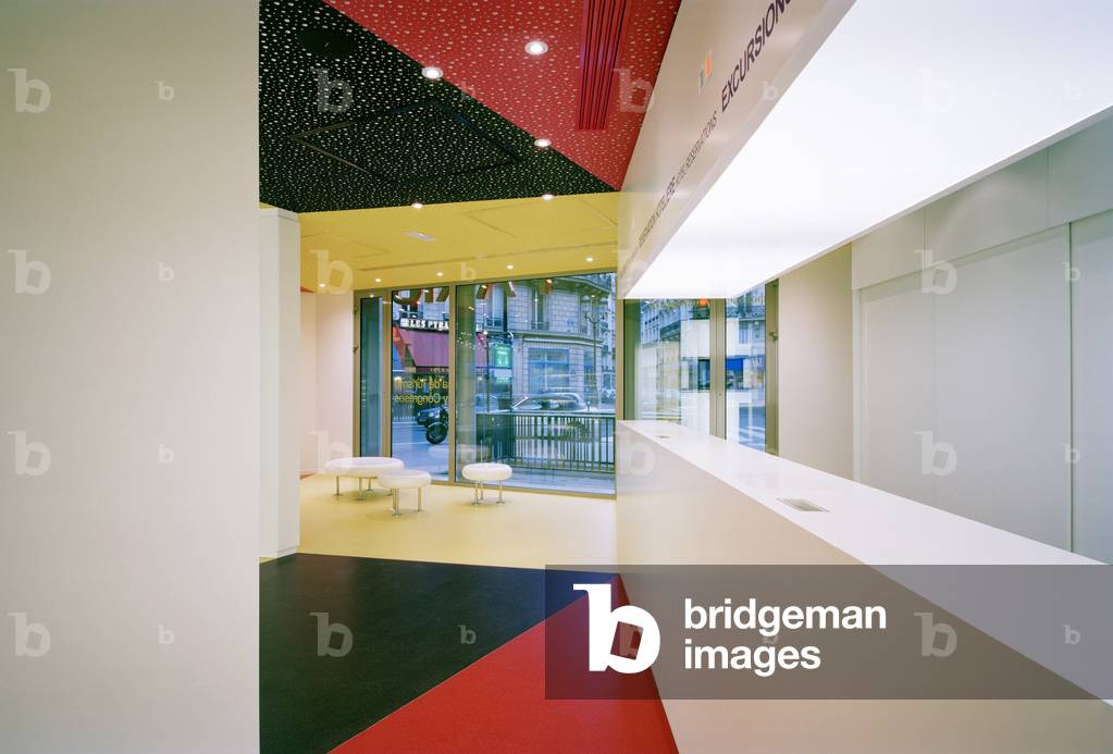 L'office du tourisme, 25 rue des Pyramides, Paris 1. Architect Christian Biecher, 2004.
