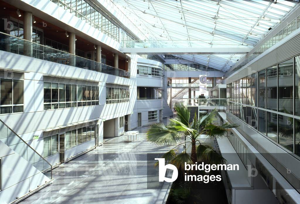 Georges Pompidou Hospital, Paris 75015. Realisation 2000, architect Aymeric Zublena. Photography 2000.