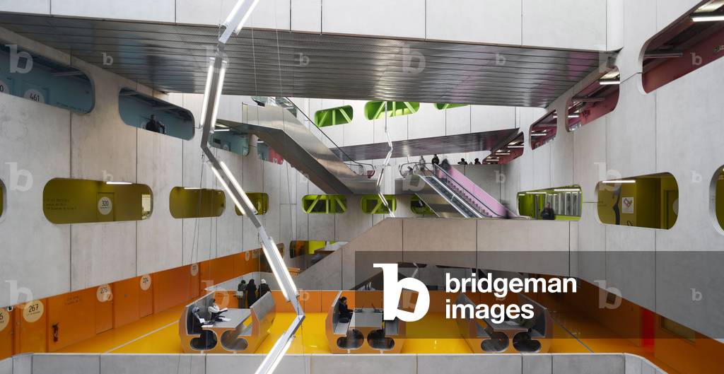 L'Atrium, Universitite Pierre et Marie Curie, Jussieu, Paris 6th Arrondissement.Peripheriques Architectes, Anne Francoise Jumeau, Emmanuelle Marin, David Trottin, 2002-2006.