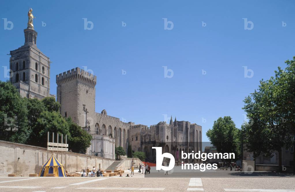 La Cite des Popes, in Avignon (Vaucluse). In 1309, under Pope Clement V (ex archeveque of Bordeaux), Avignon became the residence of the popes, already possessing the countat Venaissin. In total, nine popes, including two schismatics, will succeed in the Popes' Palace and enrich it throughout the pontificates. Both fortress and palace, the papal residence was built between 1334 and 1363. For nearly a century it will be the seat of the Christian of the West. Seven popes and two anti popes succeeded.