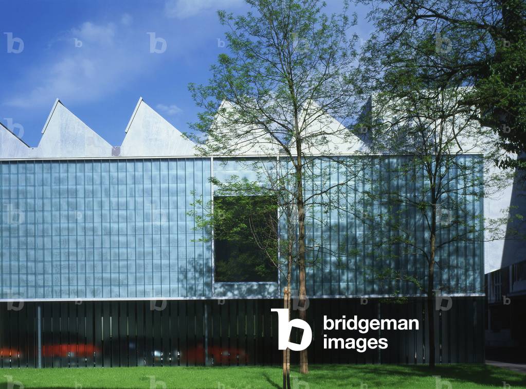 Extension of the Winterthur Art Museum in Switzerland. Architecture of Annette Gigon and Mike Guyer, 1996