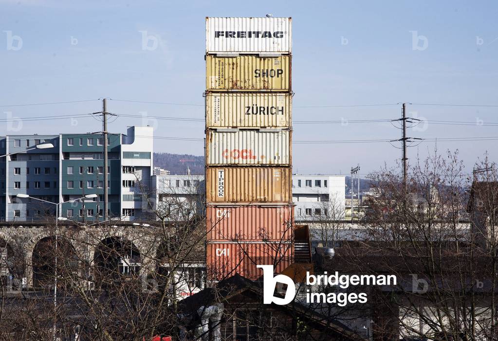 Freitag flagship store in Zurich. Architecture of Spillmann Echsle architects, 2005-2006. Photography 03/03/08