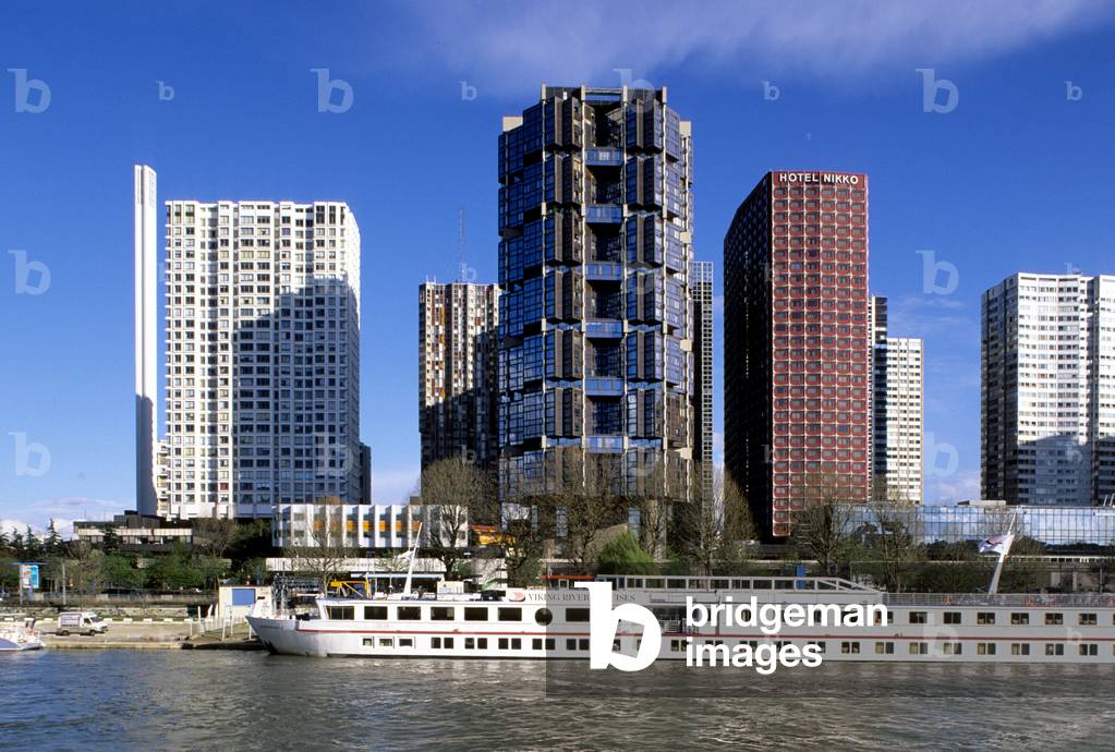 Front de Seine Paris 15th arrondissement.